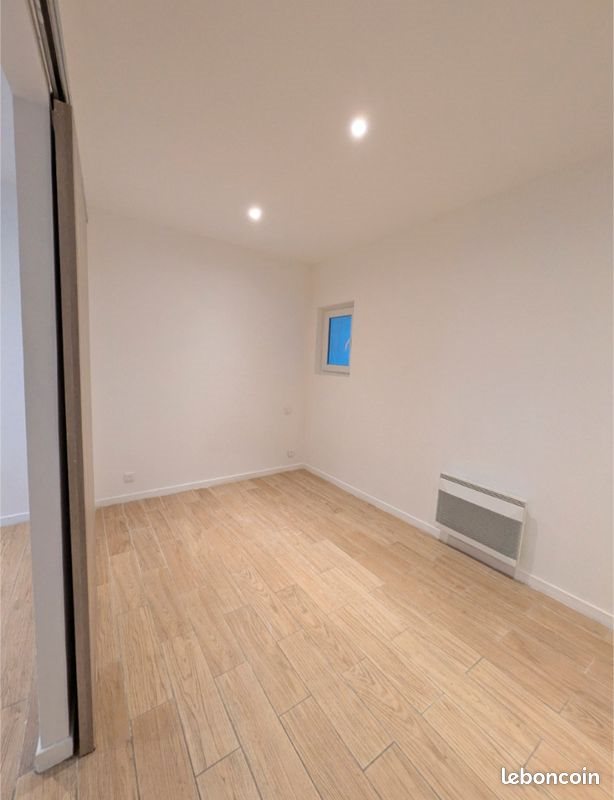 Appartement à louer, 25m², Nîmes
