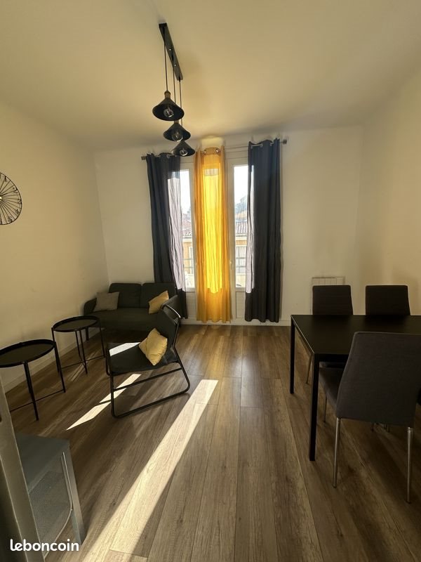 Appartement à louer, 51m², Toulon