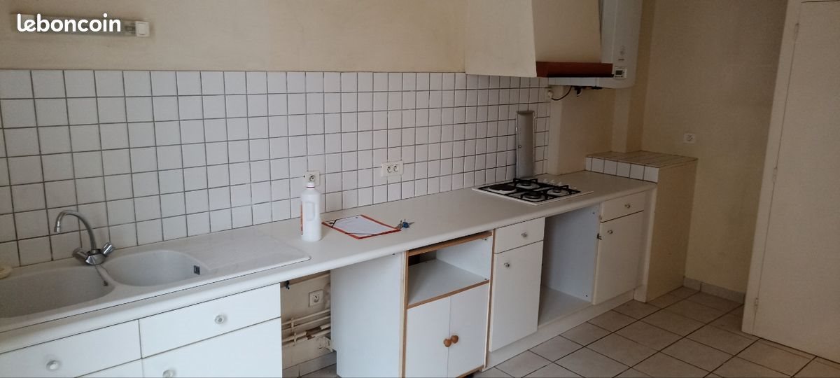 Appartement à louer, 50m², Aurillac