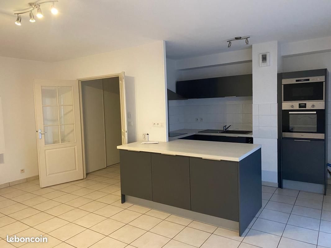 Appartement à louer, 61m², Dax