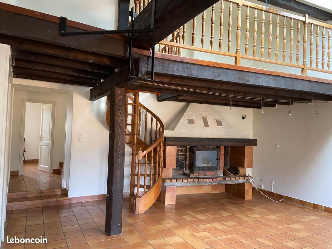 Maison à louer, 120m², Saint-Genis-Laval
