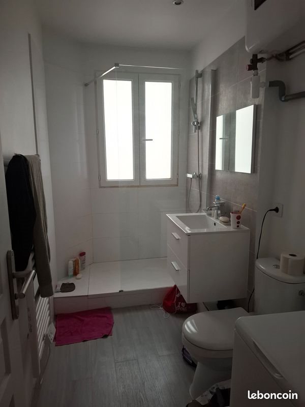 Appartement à louer, 25m², Paris 18ème