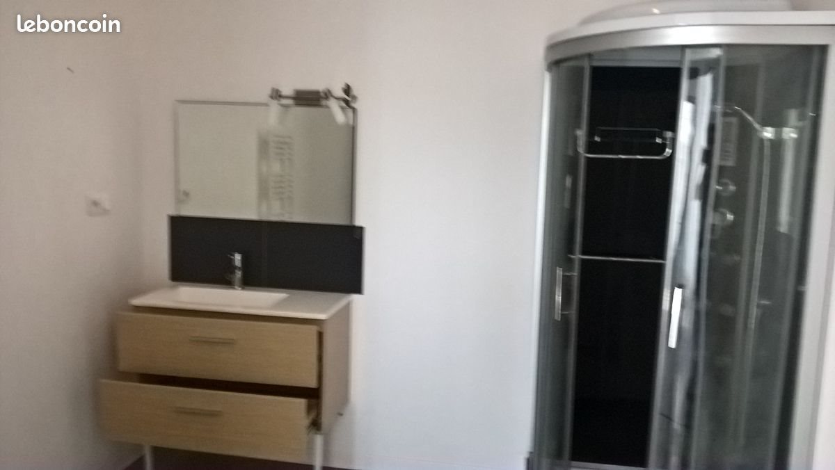 Appartement à louer, 80m², Condom