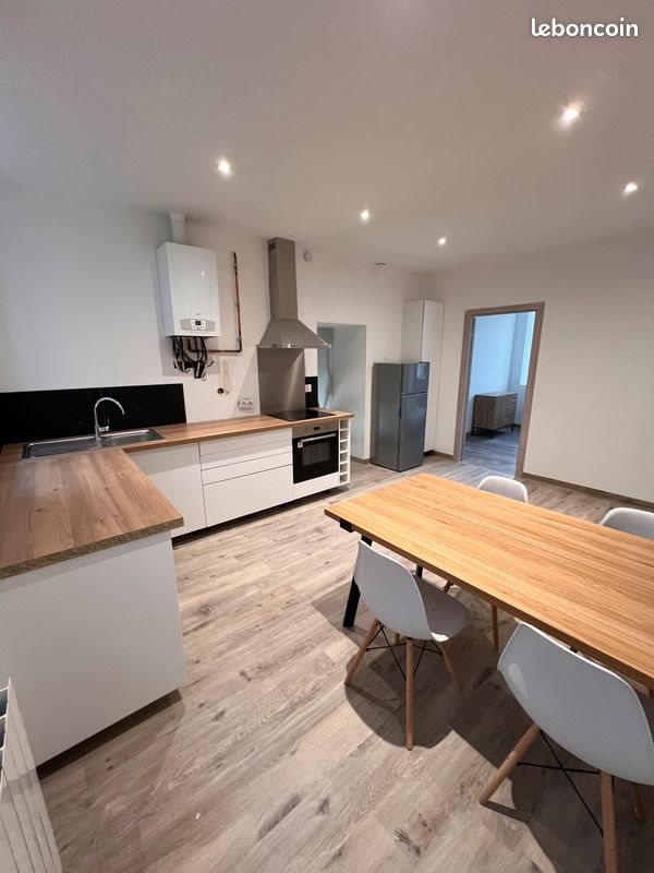 Appartement à louer, 46m², Saint-Claude