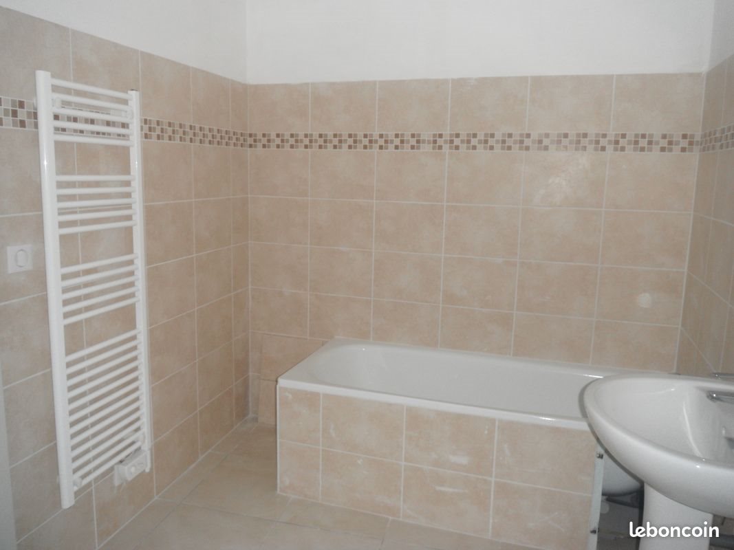 Maison à louer, 40m², Sermaises