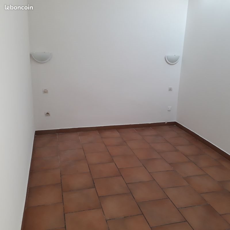 Appartement à louer, 30m², Le Boulou