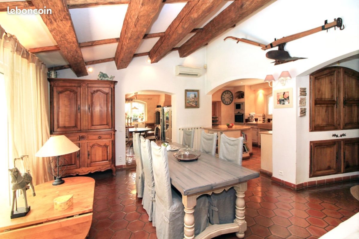 Maison à louer, 145m², Le Cannet-des-Maures