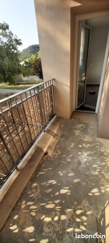 Appartement à louer, 57m², Saint-Paul-Trois-Châteaux