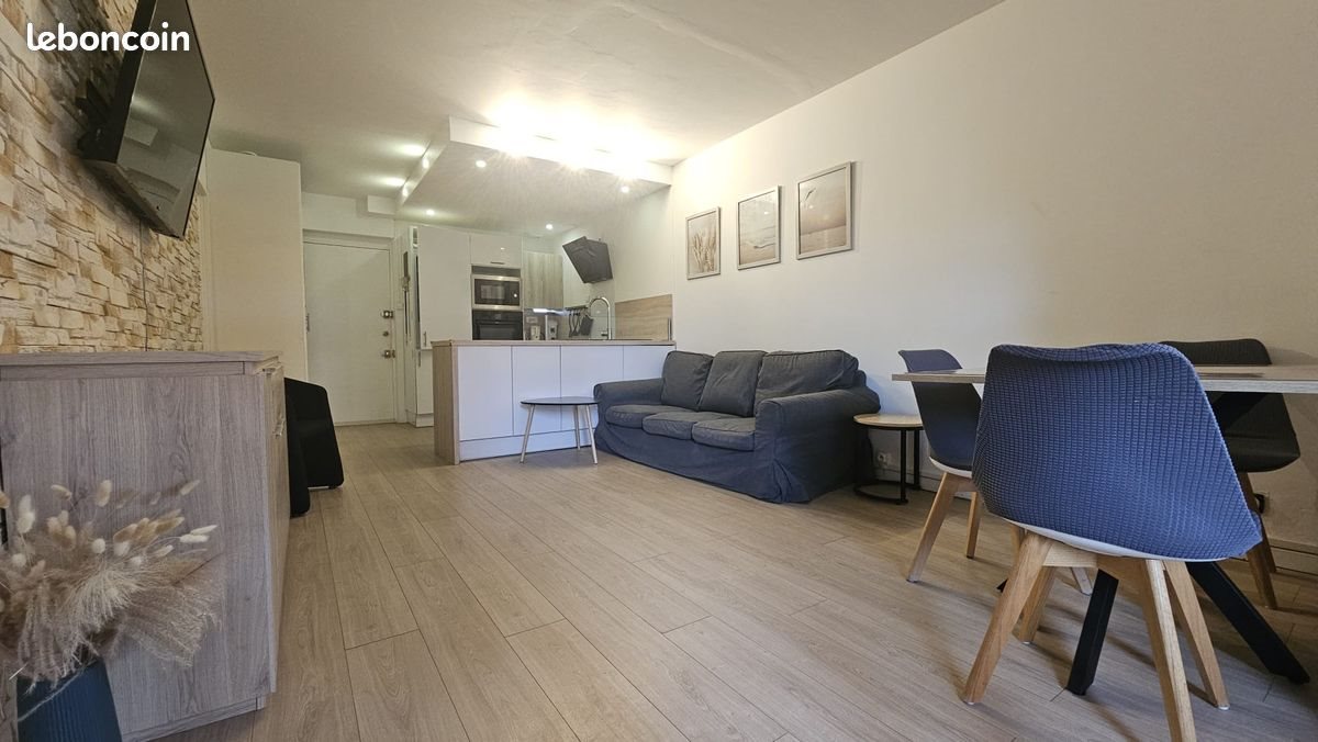 Appartement à louer, 47m², Peymeinade
