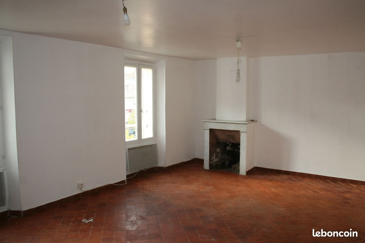 Appartement à louer, 85m², Malaucène