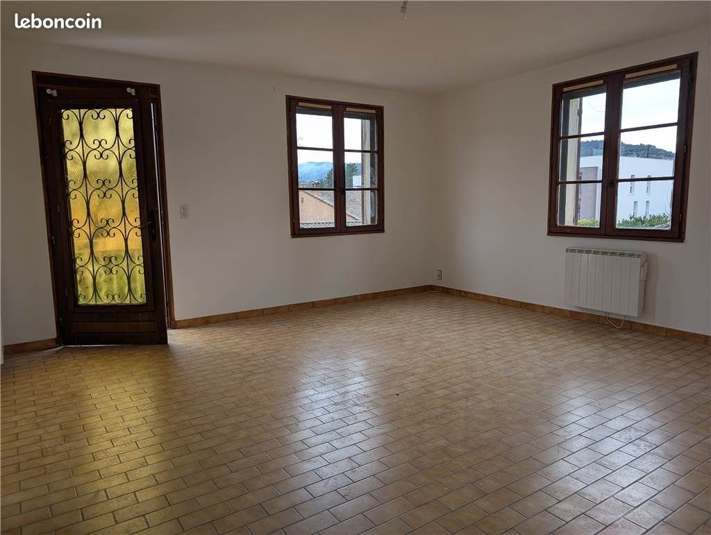 Appartement à louer, 81m², Vaison-la-Romaine