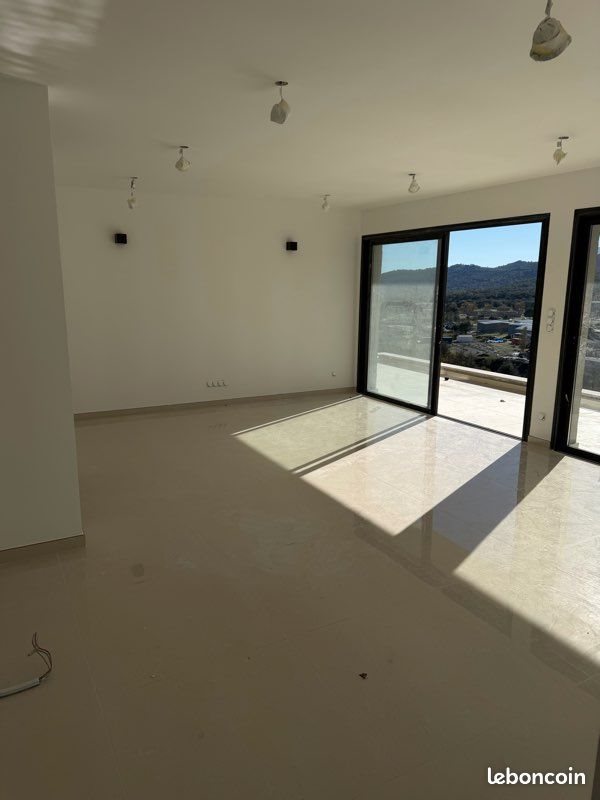 Appartement à louer, 60m², Corte