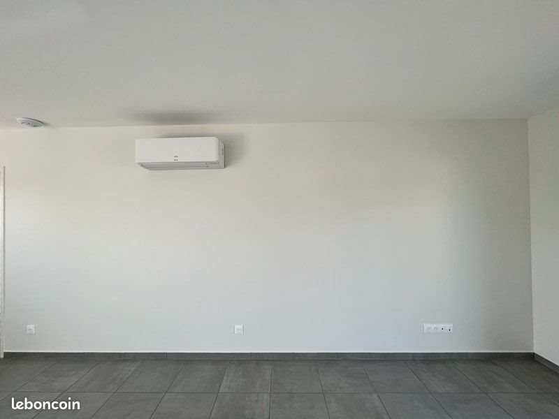 Maison à louer, 90m², Saint-Denis-Combarnazat