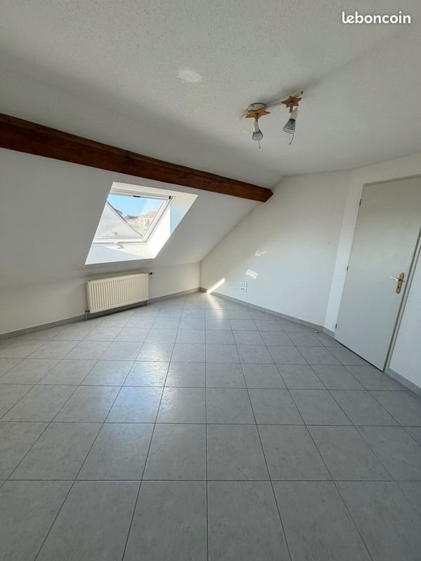 Appartement à louer, 75m², Taillecourt