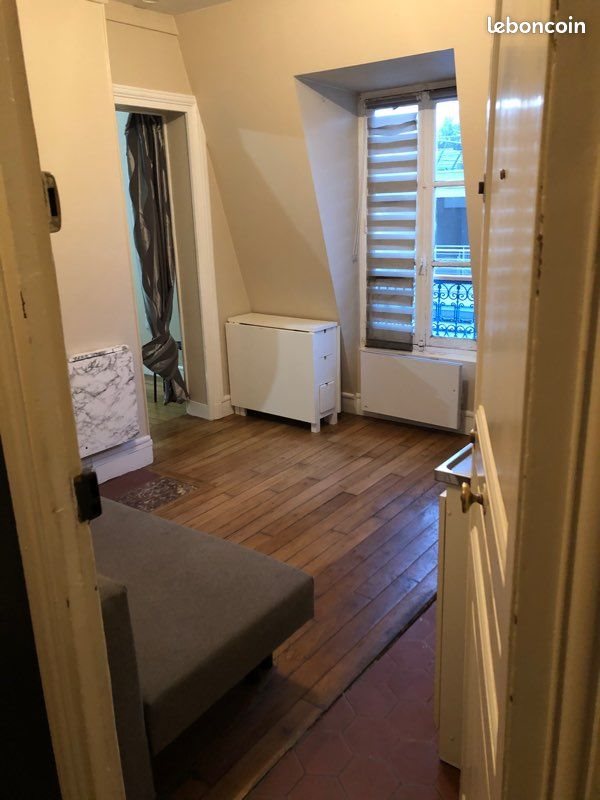 Appartement à louer, 24m², Paris 18ème