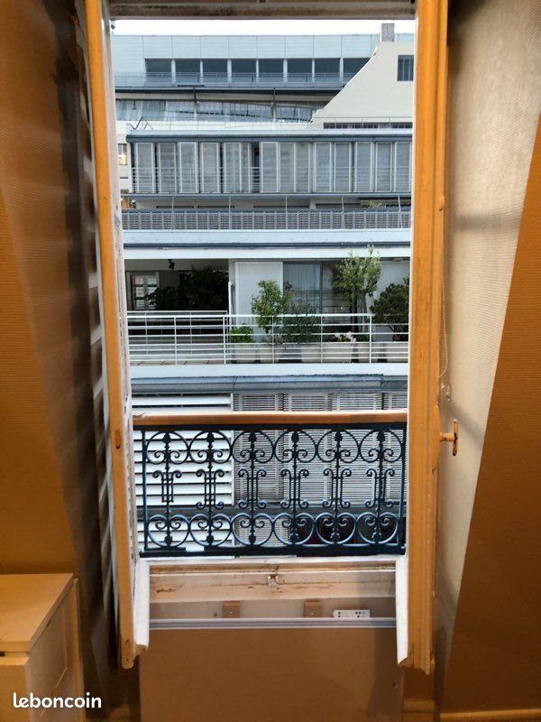 Appartement à louer, 24m², Paris 18ème
