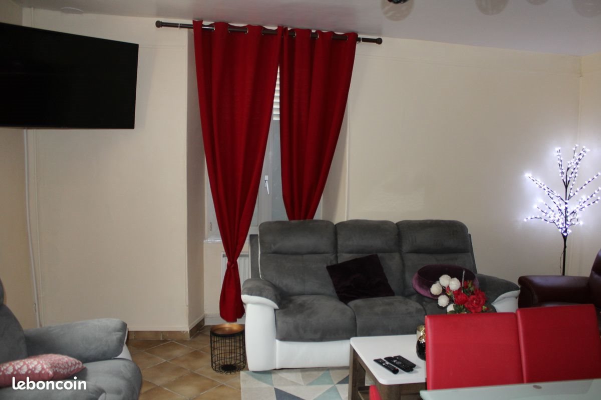 Appartement à louer, 70m², Pont-sur-Yonne