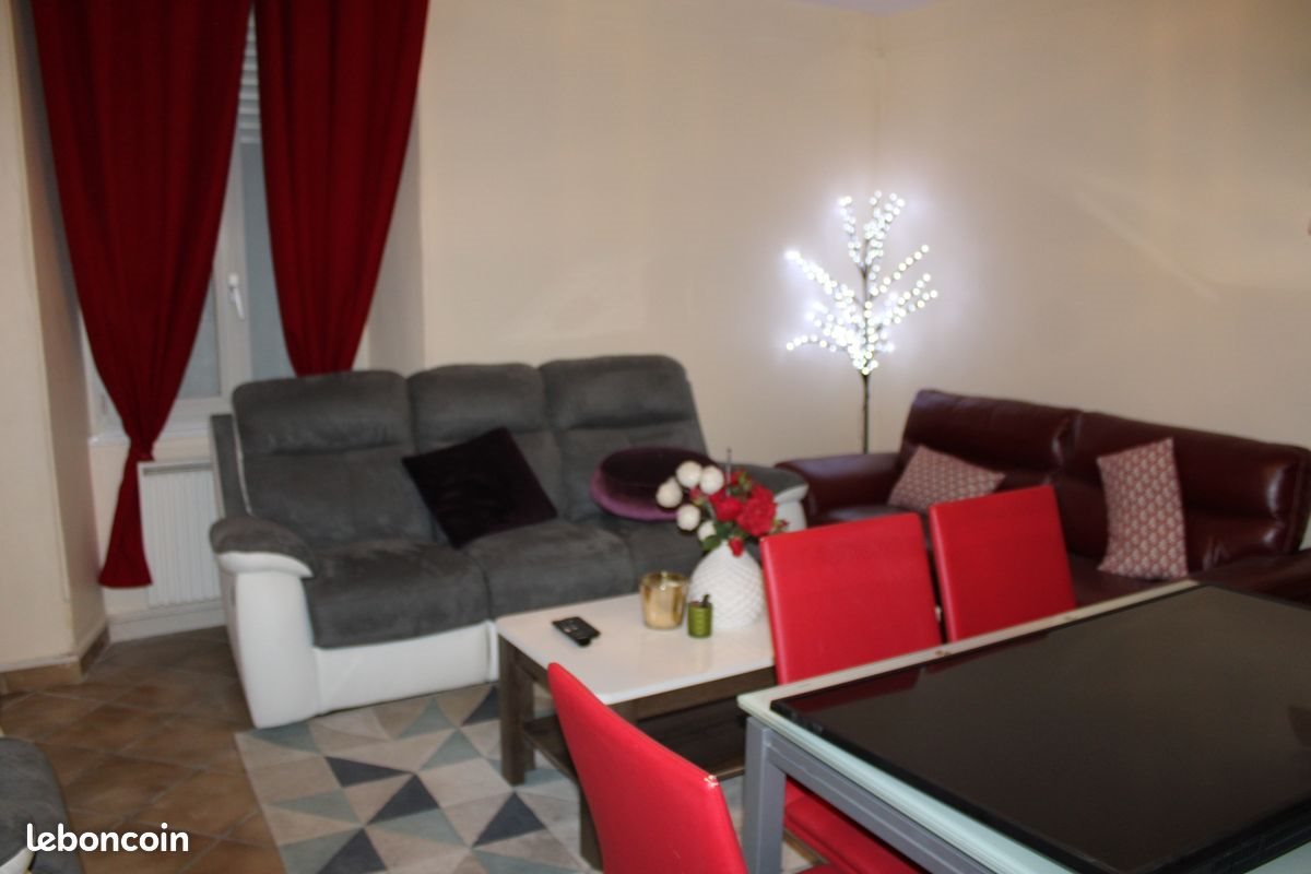 Appartement à louer, 70m², Pont-sur-Yonne