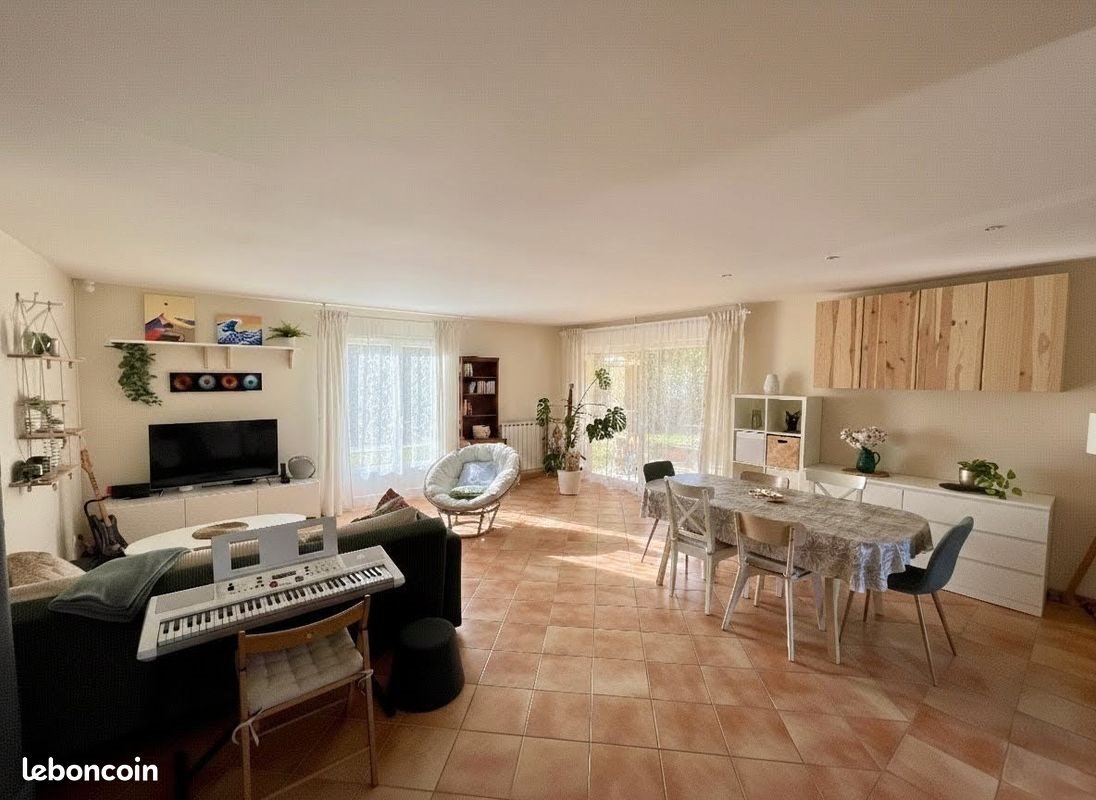 Maison à vendre, 115m², Peyrolles-en-Provence