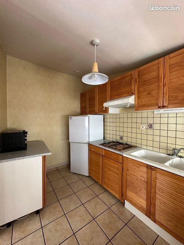 Appartement à louer, 51m², Ussel