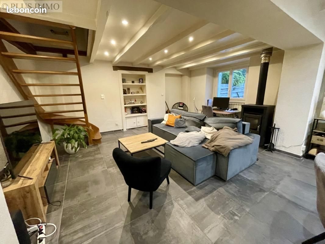 Appartement à louer, 140m², Minzier