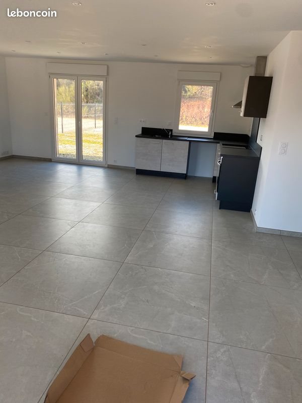 Maison à louer, 130m², Froideconche