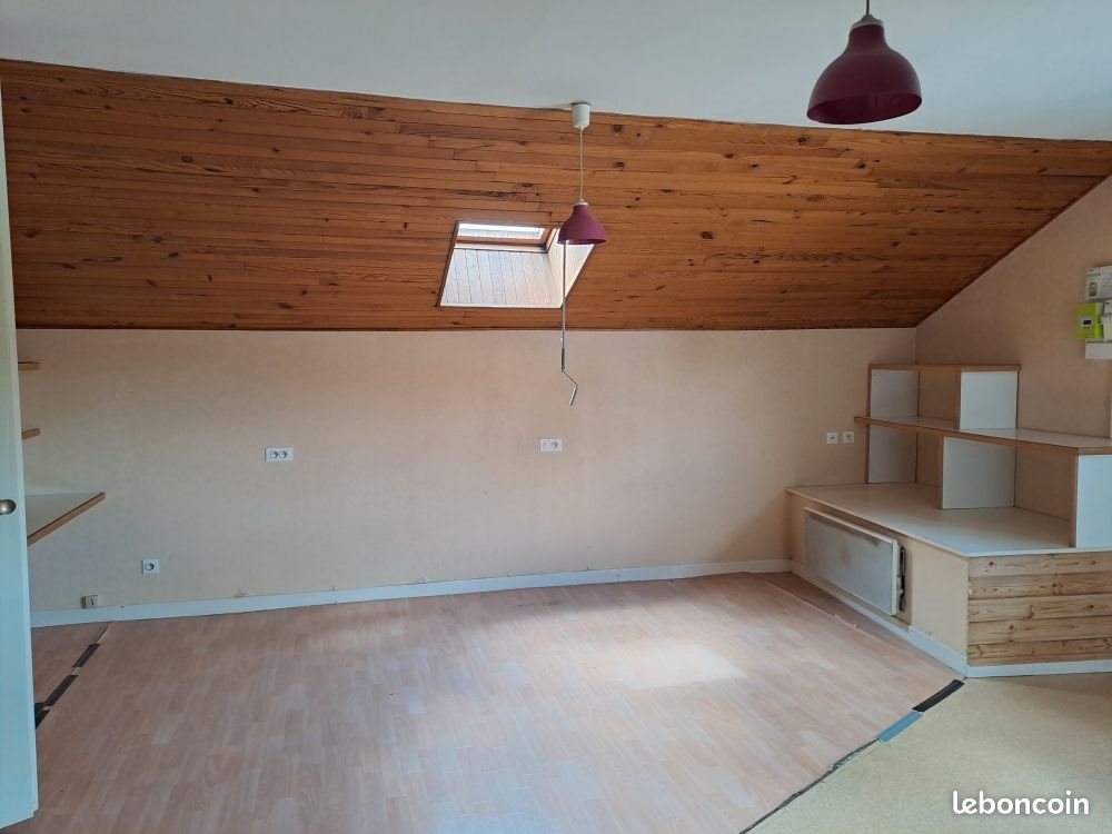 Appartement à louer, 20m², Dampierre-sur-Salon