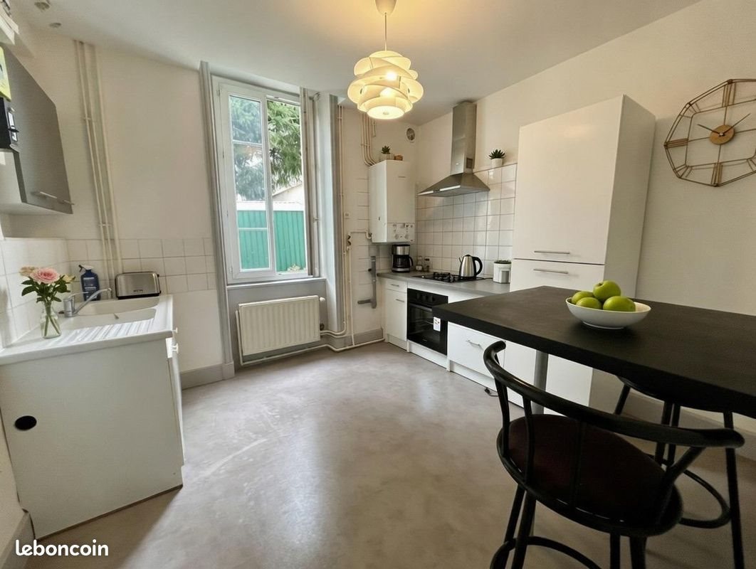 Appartement à louer, 39m², Roanne