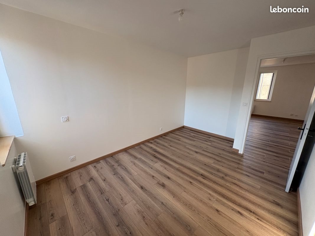 Appartement à louer, 47m², Gontaud-de-Nogaret