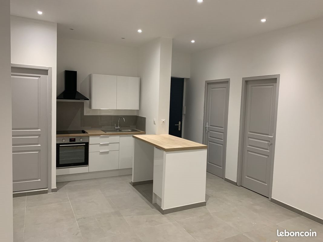 Appartement à louer, 40m², Saint-Chamas