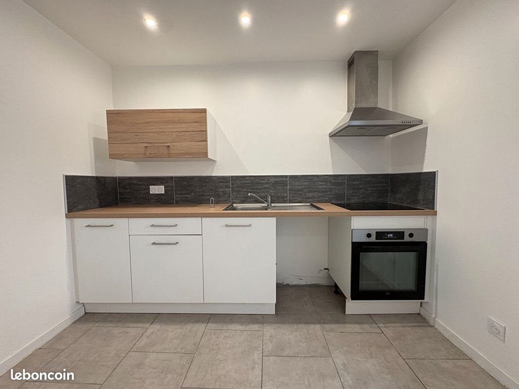 Appartement à louer, 60m², Mirebeau