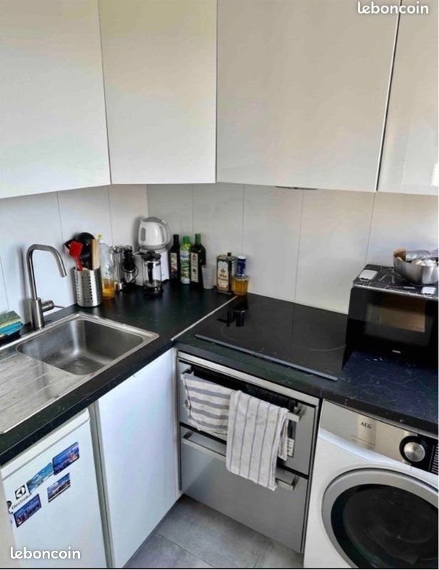 Appartement à louer, 27m², Paris 18ème