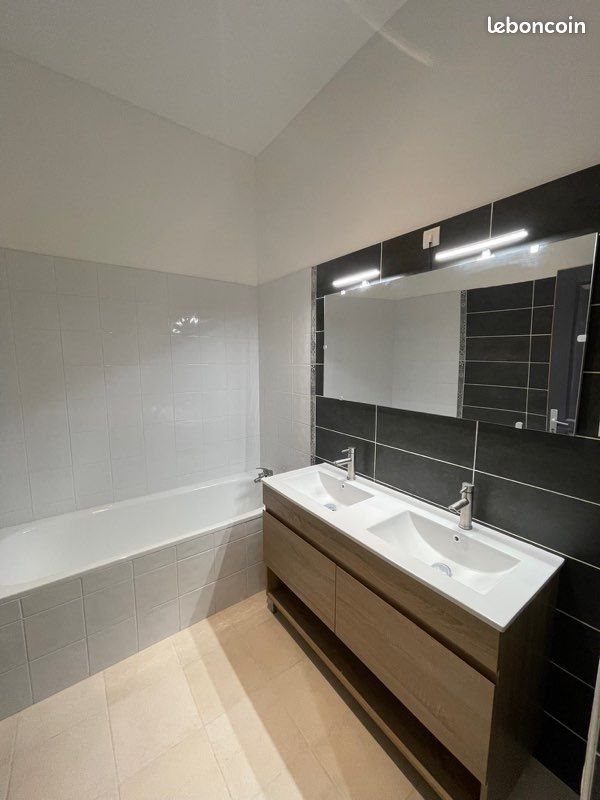 Appartement à louer, 65m², Beaucaire