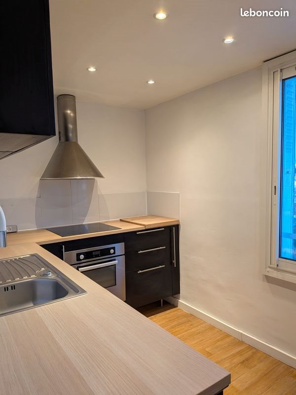 Appartement à louer, 45m², Marseille 4ème