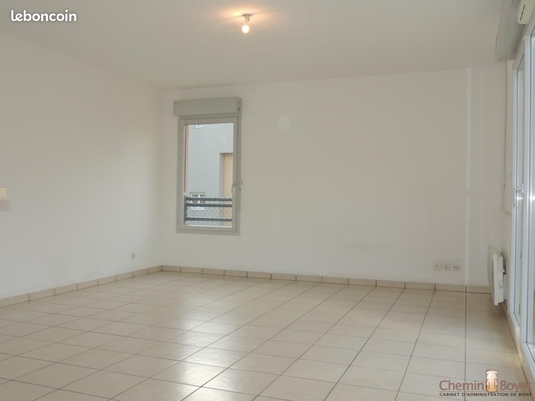 Appartement à louer, 45m², Villefontaine
