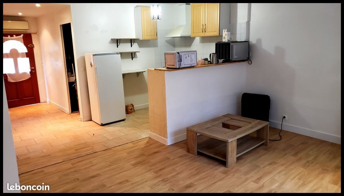 Appartement à louer, 50m², Saint-Hilarion