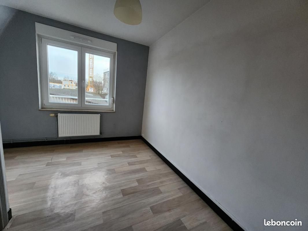 Appartement à louer, 65m², Aulnoye-Aymeries