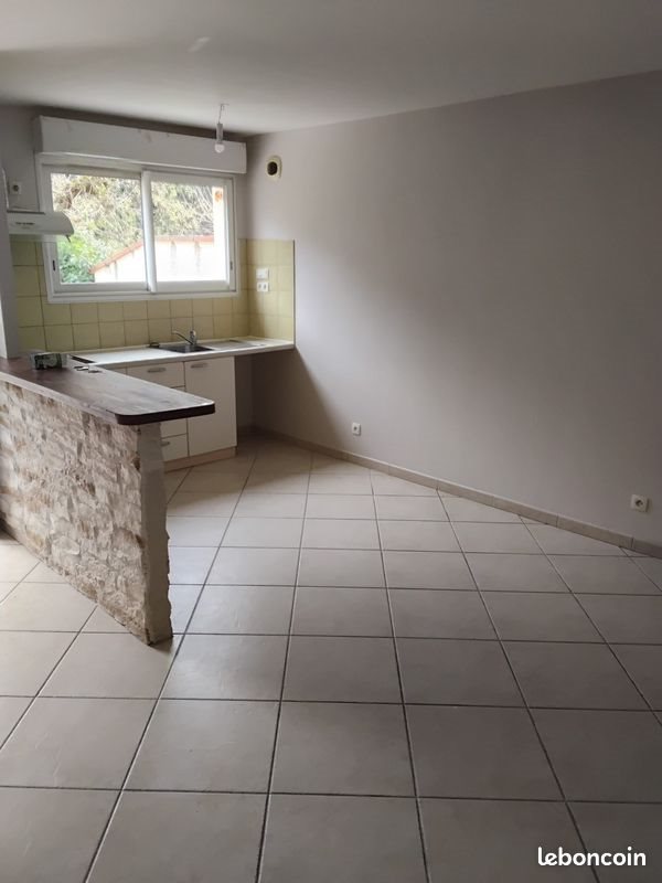 Appartement à louer, 106m², Puygaillard-de-Quercy