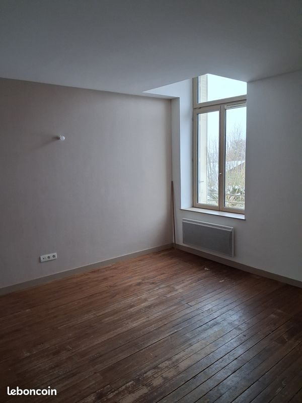 Appartement à louer, 65m², Bridoré