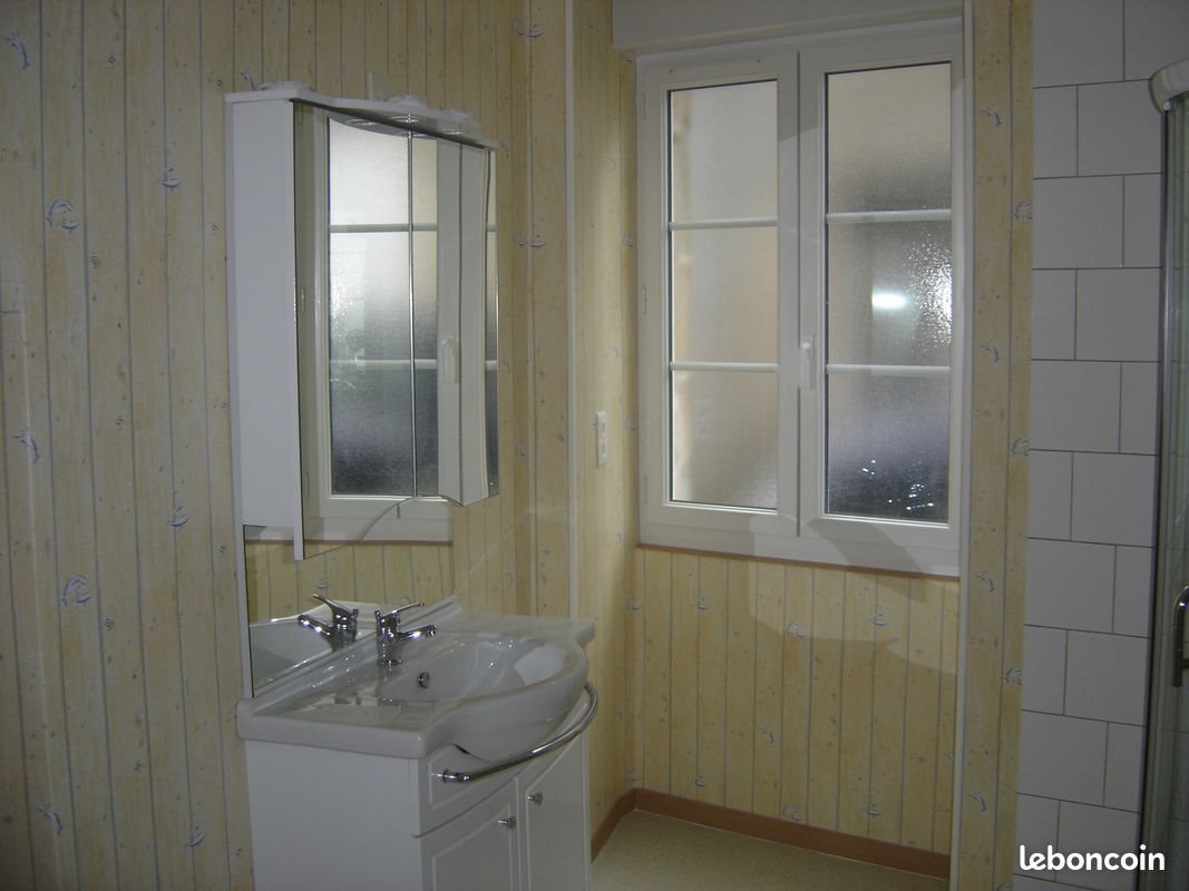 Appartement à louer, 60m², Dun-le-Palestel