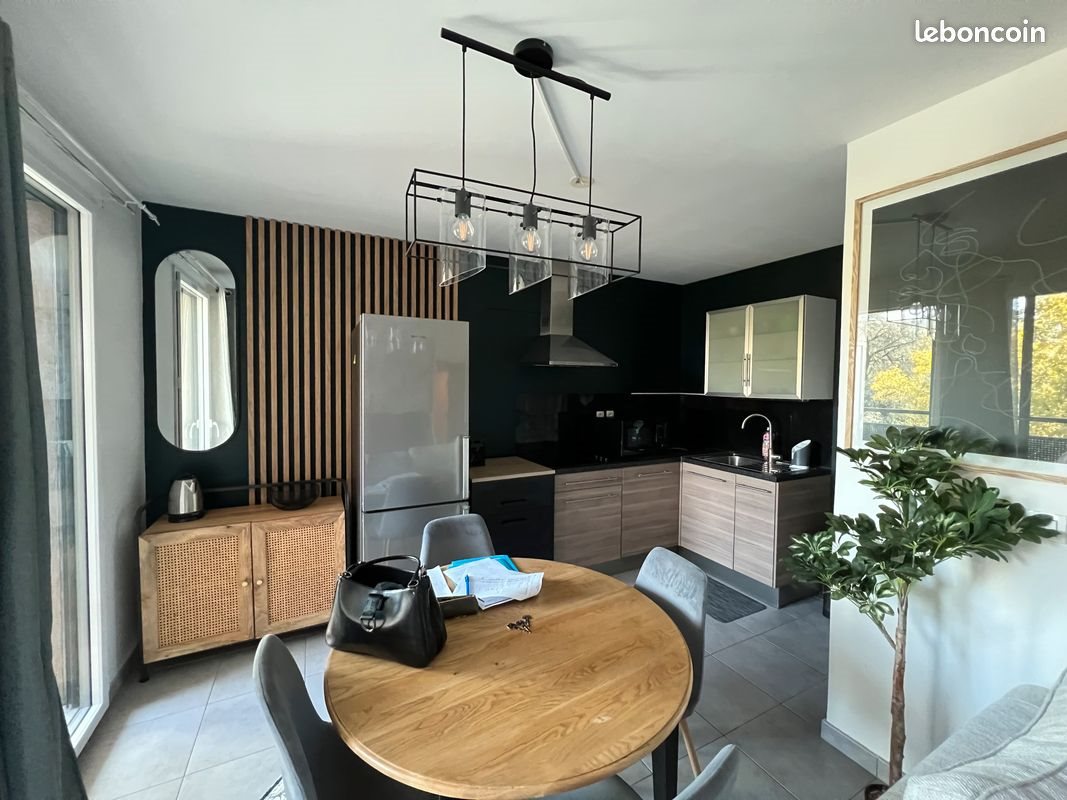 Appartement à louer, 45m², Lyon 8ème