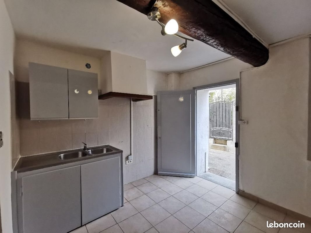Maison à louer, 45m², Coursan