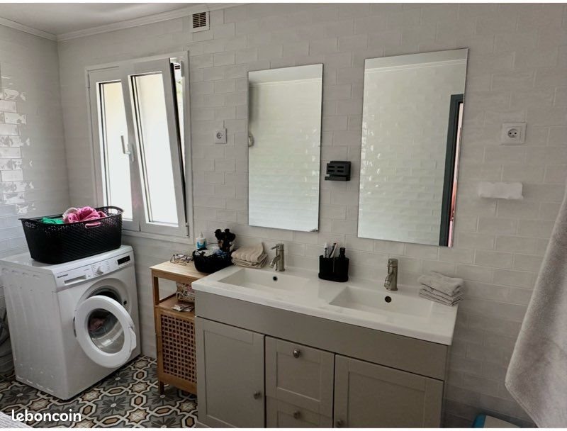 Appartement à louer, 60m², Châteauneuf-Villevieille