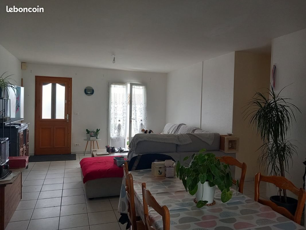 Maison à louer, 120m², Pont-l'Abbé-d'Arnoult