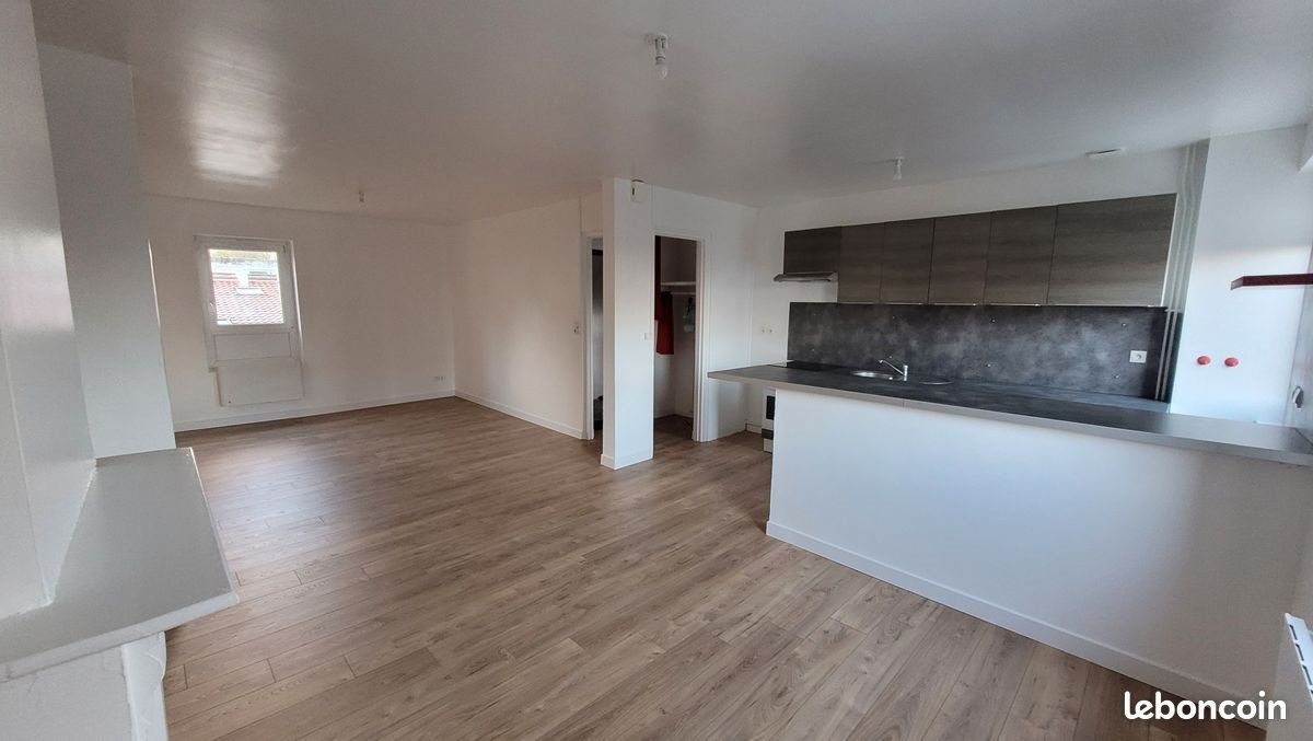 Appartement à louer, 75m², Annay