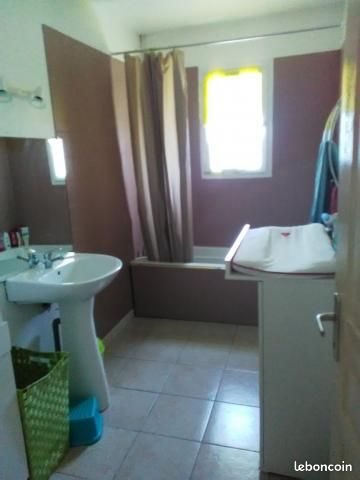 Maison à louer, 80m², Arengosse