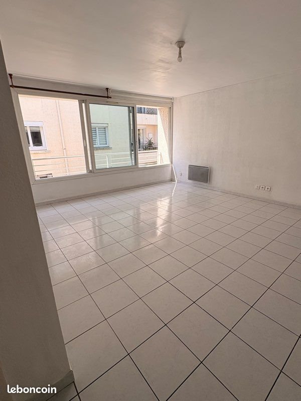 Appartement à louer, 48m², Lunel