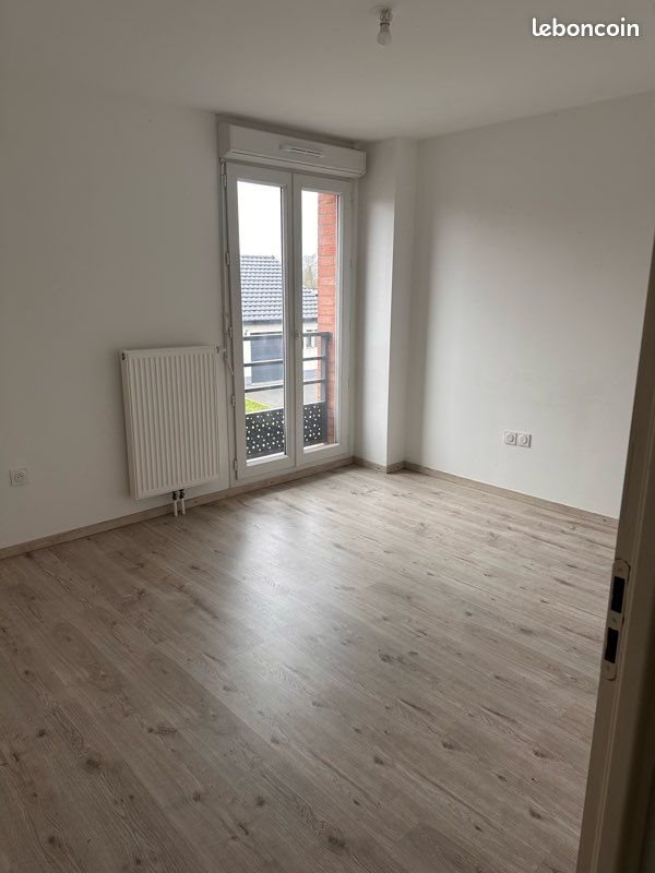 Maison à louer, 90m², Carnin