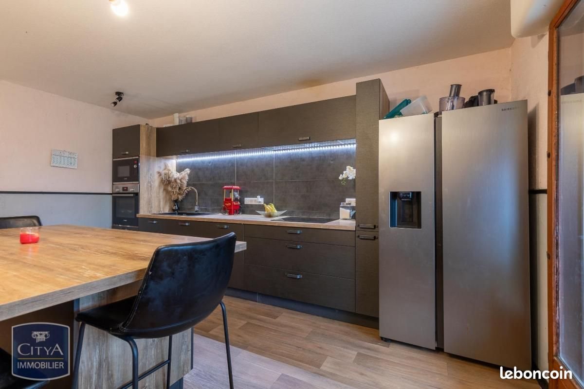 Appartement à vendre, 103m², Corps