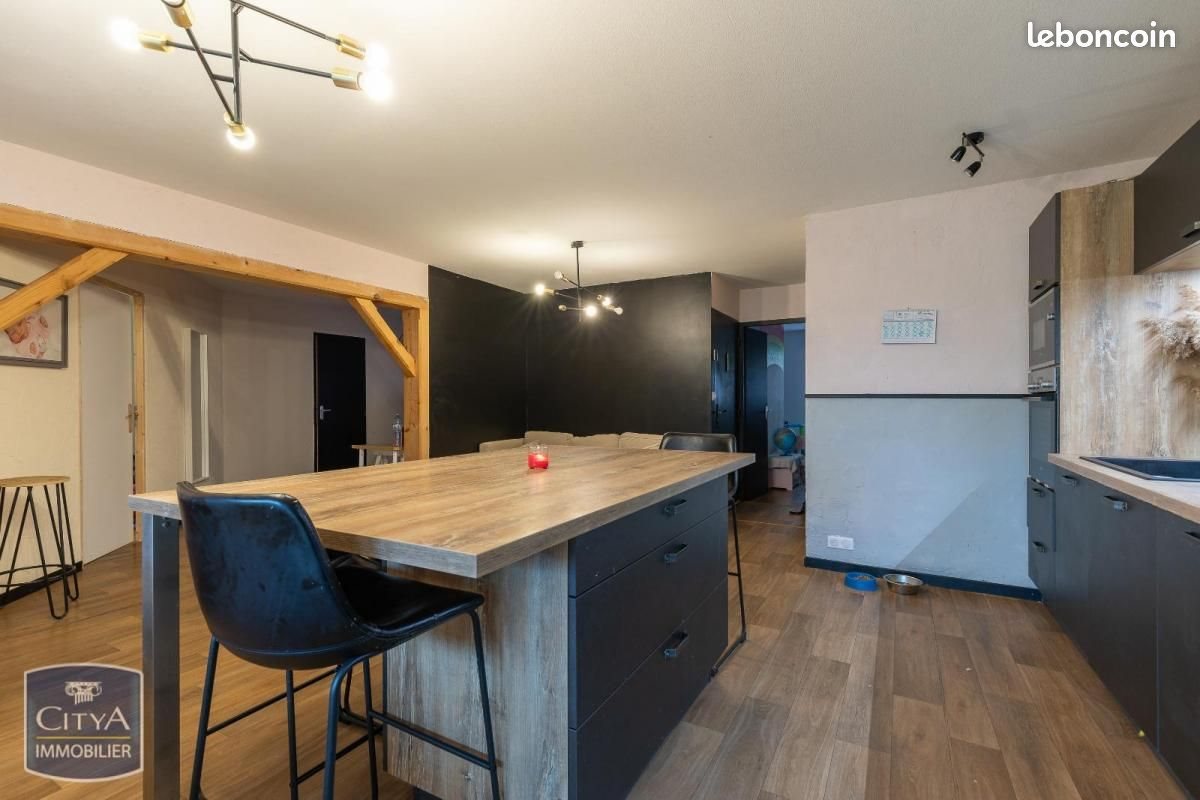 Appartement à vendre, 103m², Corps